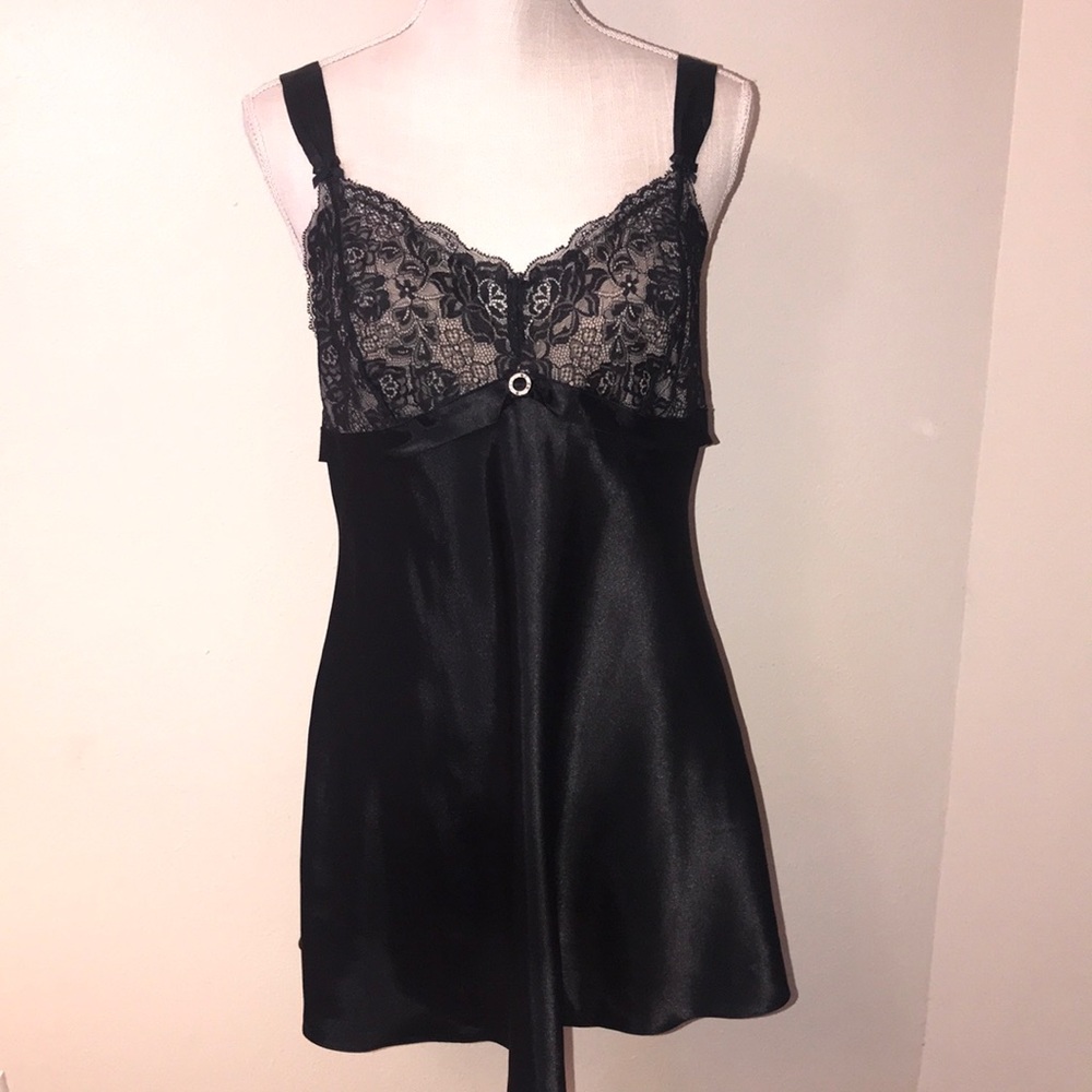 Jones New York Black Silky Chemise Med